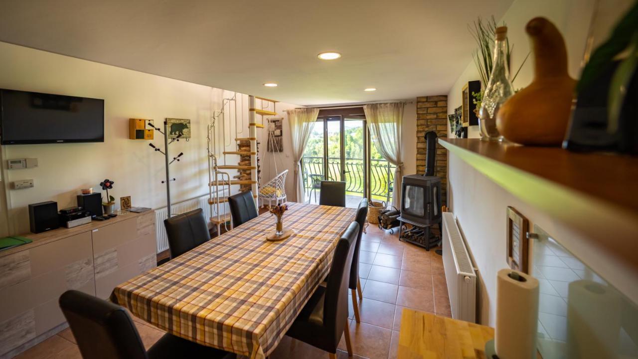 Specious Apartment Manitu In Forest Countryside Фужине Екстер'єр фото